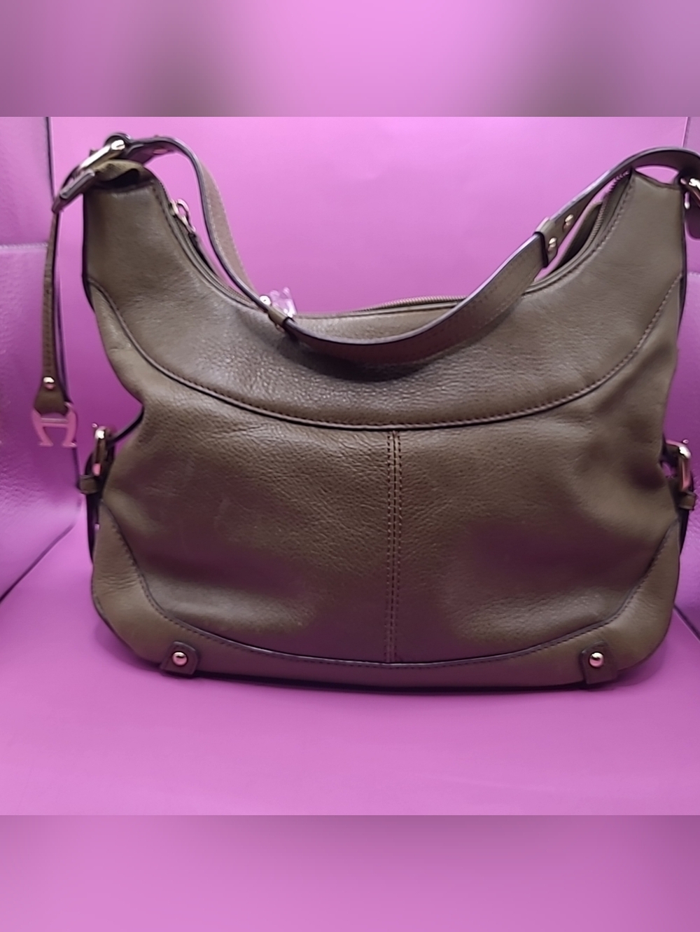 Vintage Etienne Aigner Leather Hobo Shoulder Bag in Olive Green - Picture 5 of 15